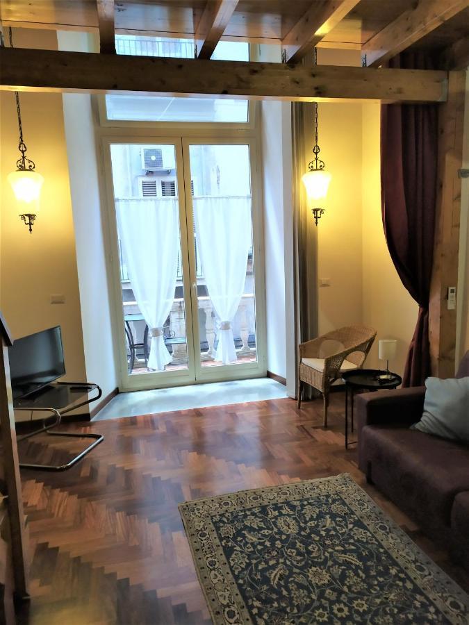 Il Castello Apartment Naples Exterior photo